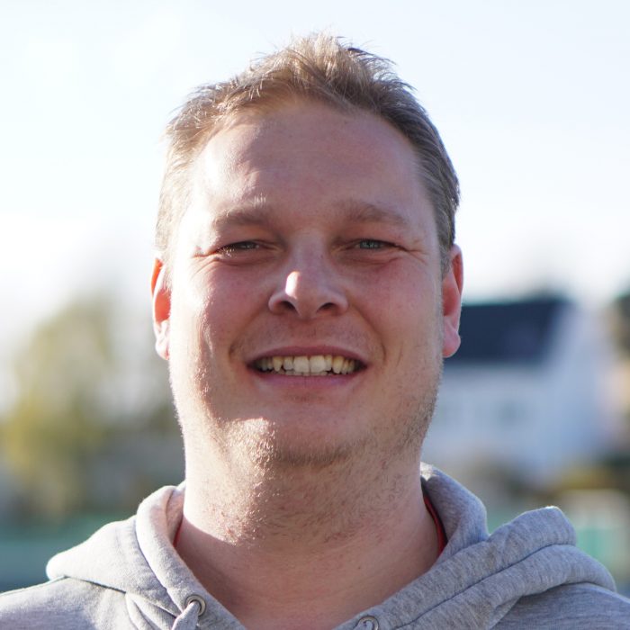 Henrik Bak Henrik Bak